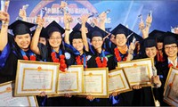 Graduados universitarios de Vietnam aportan a la renovación campestre