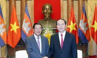 Medios de comunicación de Camboya ensalzan visita de su primer ministro a Vietnam