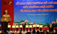 Honran 16 obras ganadoras de premios Ho Chi Minh y del Estado para sector científico-tecnológico