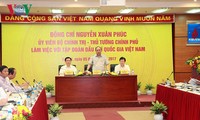 Primer ministro de Vietnam orienta el desarrollo de la corporación nacional de petróleo y gas