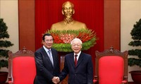 Máximo líder político de Vietnam se reúne con primer ministro de Camboya