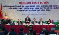 Vietnam analiza 25 años de políticas de seguros médico y social