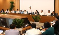 Capital vietnamita busca medidas de desarrollo socioeconómico en medio de Covid-19