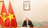 Máximo líder político de Vietnam conversa con su homólogo laosiano 