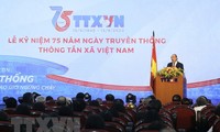 Máximo líder de Vietnam felicita 75 años de la fundación de la VNA