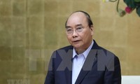 Primer ministro de Vietnam alienta a los soldados a mantener esfuerzos frente a desastres naturales