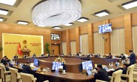 El Comité Permanente de la Asamblea Nacional de Vietnam aborda sobre las elecciones parlamentarias y de Consejos Populares