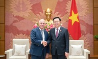 Vietnam y Australia afianzan la cooperación en materia de transición energética y agricultura