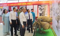 Exposición del presidente Ho Chi Minh con la campaña de Dien Bien Phu