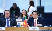 Cumbre del G20: Primer Ministro de Vietnam participa en debates sobre desarrollo sostenible y transición energética