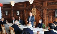 Partido Suizo del Trabajo celebra los logros de Vietnam