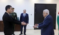 Embajador vietnamita presenta sus cartas credenciales ante el presidente de Palestina