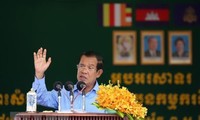 Hun Sen presta juramento como primer ministro de Camboya