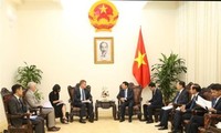 Jefe de la diplomacia de Vietnam recibe al vicepresidente del Banco Asiático de Desarrollo