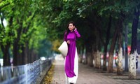 La túnica tradicional Ao Dai en canciones 