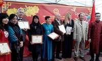 Vietnamitas en ultramar celebran fiestas del Tet 