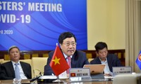 Vietnam participa en conferencia especial en línea entre la Asean y Estados Unidos sobre el Covid-19