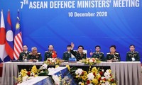 Singapur alaba el éxito de Vietnam en organización de reuniones ministeriales de Defensa de la Asean