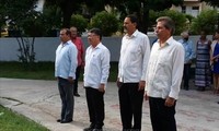 Vietnamitas y amigos cubanos rinden tributo al presidente Ho Chi Minh