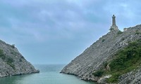 Faro de Long Chau: una luz brillante y constante