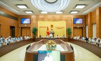 Inauguran 35.ª Reunión del Comité Permanente del Parlamento de Vietnam