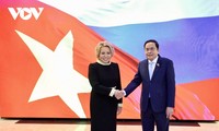 Presidente del Parlamento vietnamita se reúne con titular del Consejo de la Federación Rusa