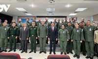 Presentan en Venezuela política exterior y de defensa de Vietnam 