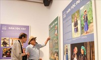 Exposición fotográfica enaltece valores de grupos étnicos vietnamitas