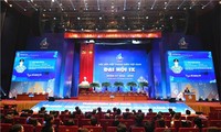 Se efectúa la sesión plenaria del IX Congreso Nacional de la Unión de la Juventud de Vietnam