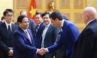 Primer Ministro de Vietnam invita a fortalecer lazos económicos y tecnológicos con empresas estadounidenses