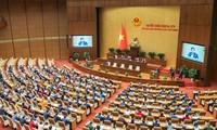 La Asamblea Nacional de Vietnam analiza metas de crecimiento del PIB para 2025