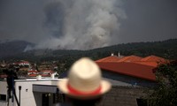 Miles de personas evacuadas en Grecia, España y Portugal por incendios forestales 
