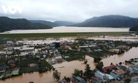 Inundaciones y deslizamientos golpean el centro y el Altiplano Central de Vietnam