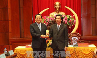 Le vice-Premier ministre laotien en visite à Tien Giang