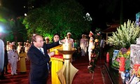 Nguyên Xuân Phuc rend hommage aux soldats morts pour la patrie à Son Tây