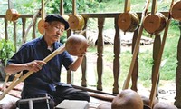 La fabrication du tinh des Tày de Cao Bang