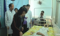 Dang Thi Ngoc Thinh au 40e anniversaire de la polyclinique centrale de Tiên Giang