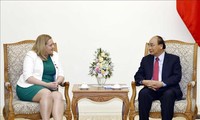 L’ambassadrice irlandaise reçue par Nguyên Xuân Phuc