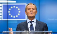 L'accord de Brexit approuvé par les 27, annonce Donald Tusk