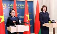 Entretien Nguyên Thi Kim Ngân – Natalya Kochanova