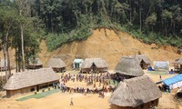 La fête dédiée au génie de la forêt des Co Tu