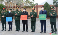 Remise de 60 maisons à des familles démunies et méritantes de Quang Ninh