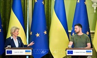 Von der Leyen promet à Kiev une réponse sur l'UE d'ici une semaine