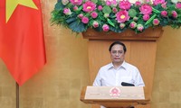 Pham Minh Chinh préside une réunion gouvernementale sur le travail législatif