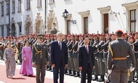 Cérémonie d’accueil officielle en l’honneur de Vo Van Thuong