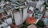 Nguyên Phu Trong adresse ses condoléances aux familles des victimes de l’incendie survenu le 12 septembre dans l’arrondissement de Thanh Xuân (Hanoi)