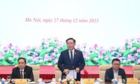 Vuong Dinh Huê rencontre les organes de presse vietnamiens