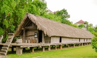 À la découverte des maisons longues des Hauts plateaux