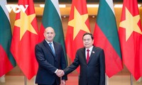 Le Président de l’Assemblée nationale vietnamienne rencontre le Président bulgare