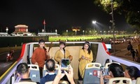 Le Xâm prend le bus: quand l'art traditionnel vietnamien investit les transports urbains